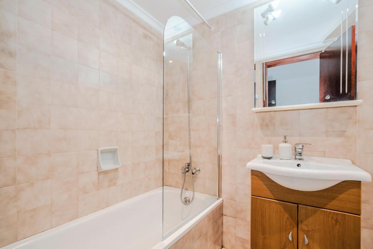 קווארטיירה Lovely 1Bed Flat Short Walk To The Marina Vilamoura מראה חיצוני תמונה