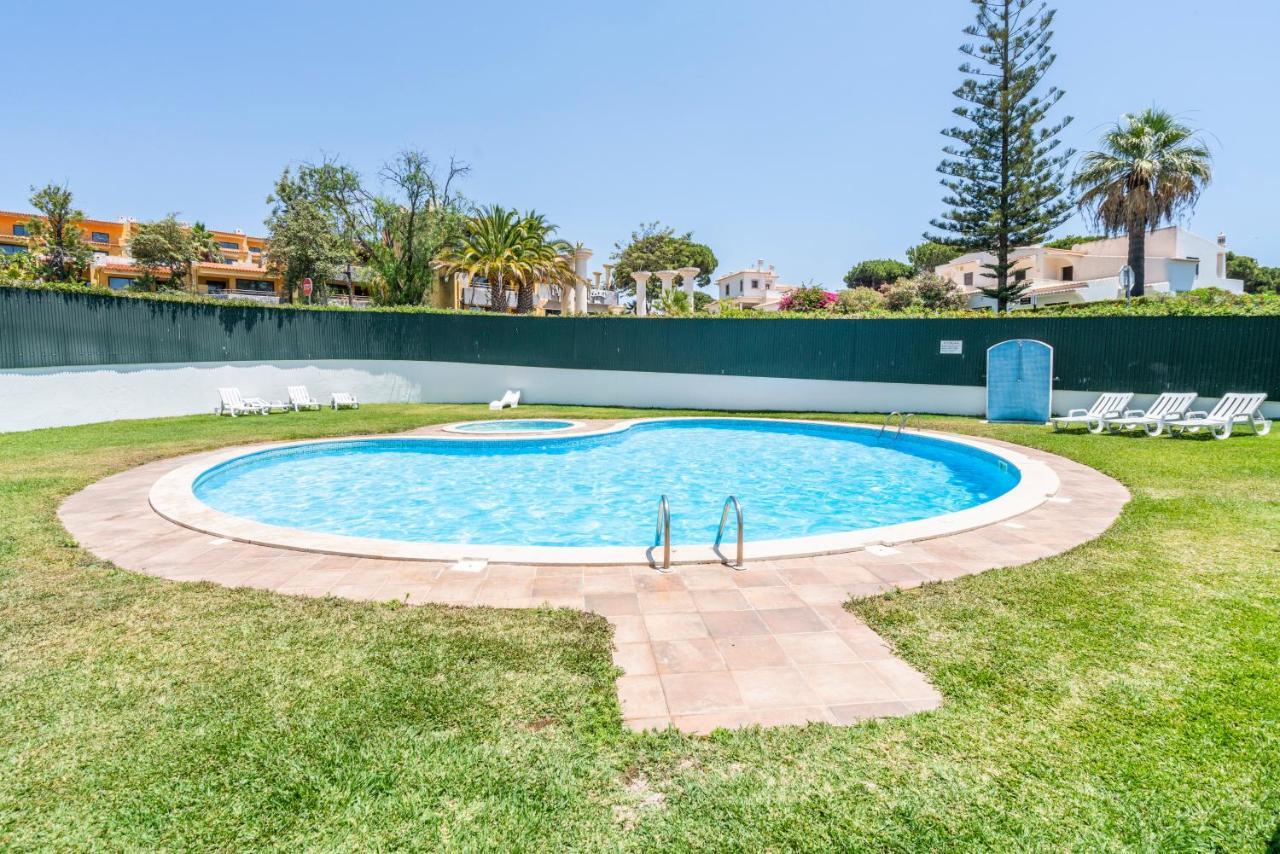 קווארטיירה Lovely 1Bed Flat Short Walk To The Marina Vilamoura מראה חיצוני תמונה