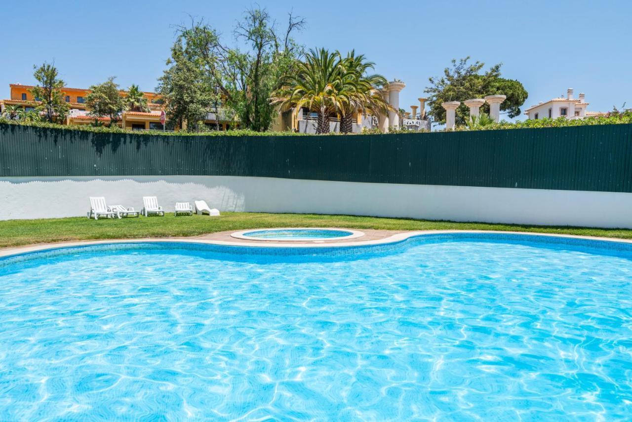 קווארטיירה Lovely 1Bed Flat Short Walk To The Marina Vilamoura מראה חיצוני תמונה